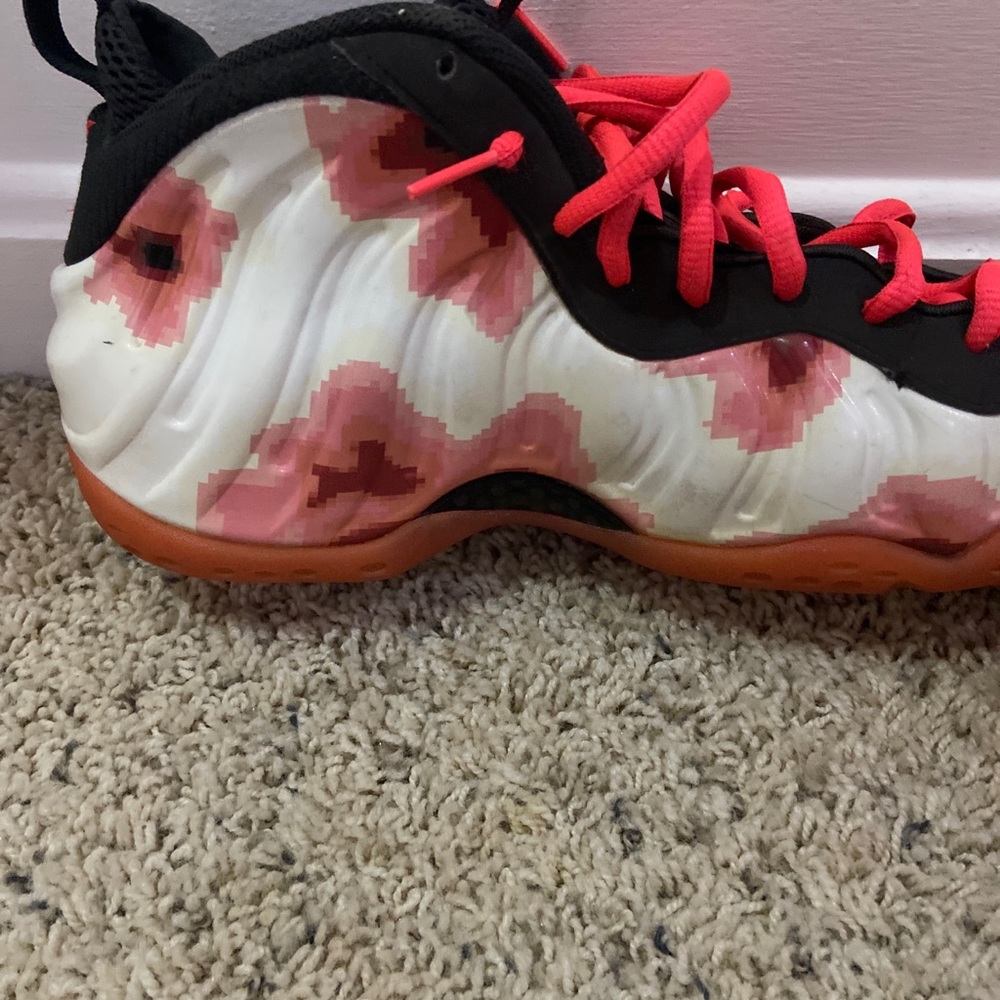 Nike Foamposite “Thermal Map” - Picture 6 of 9